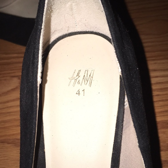 H&M “Court Shoes” - Picture 4 of 4